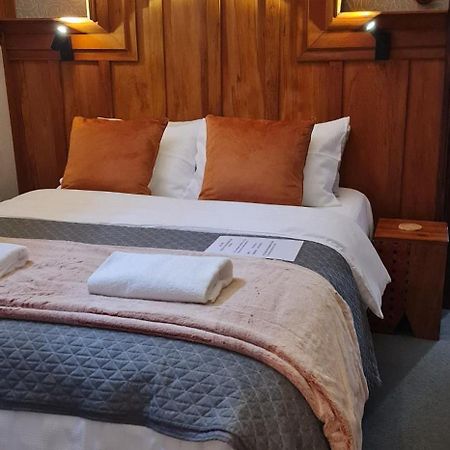 Reef Cottage Accommodation Reefton Bagian luar foto